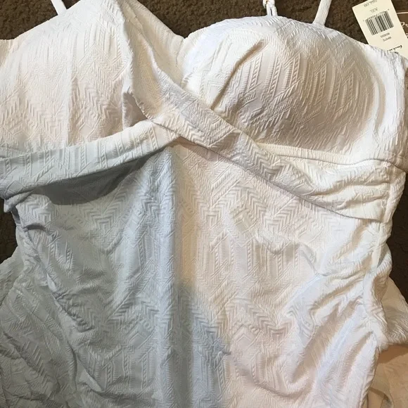 Woman’s new white bathing suit size XXL - Picture 2 of 4